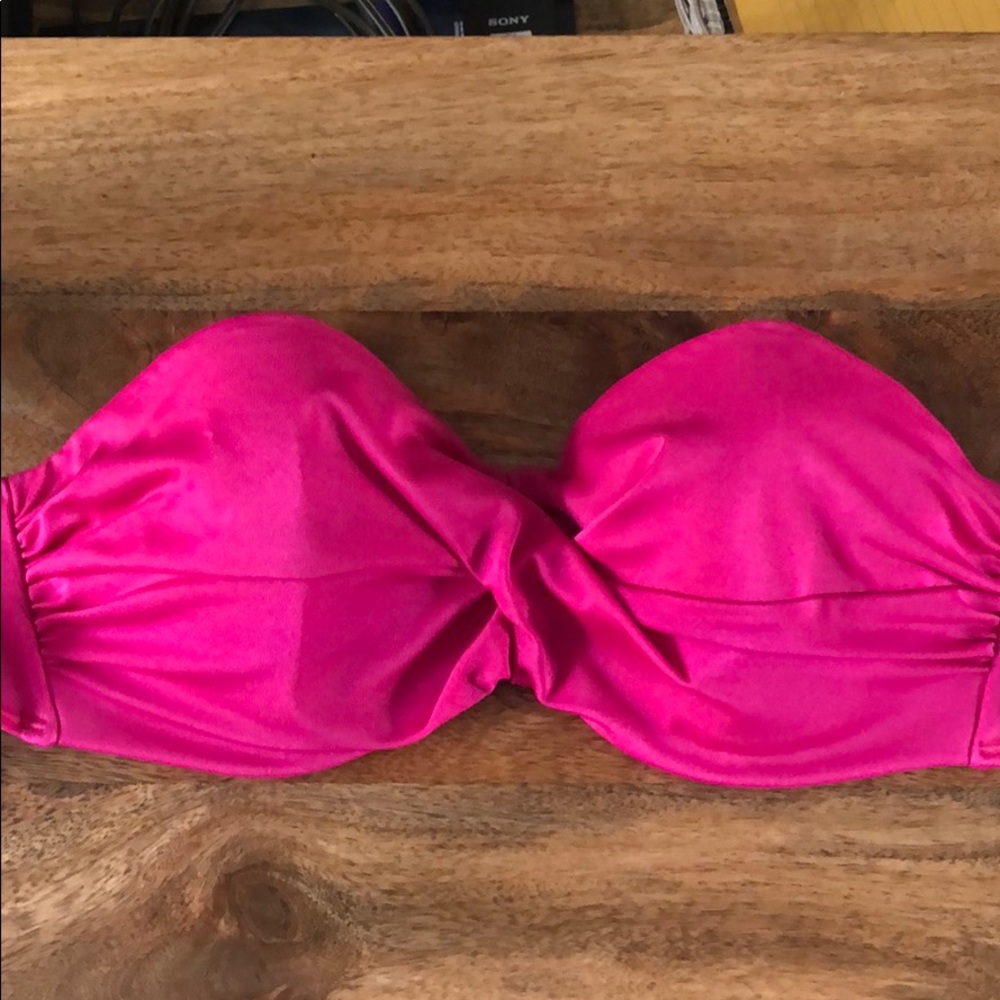 Victoria’s Secret Strapless Bikini Top 34D